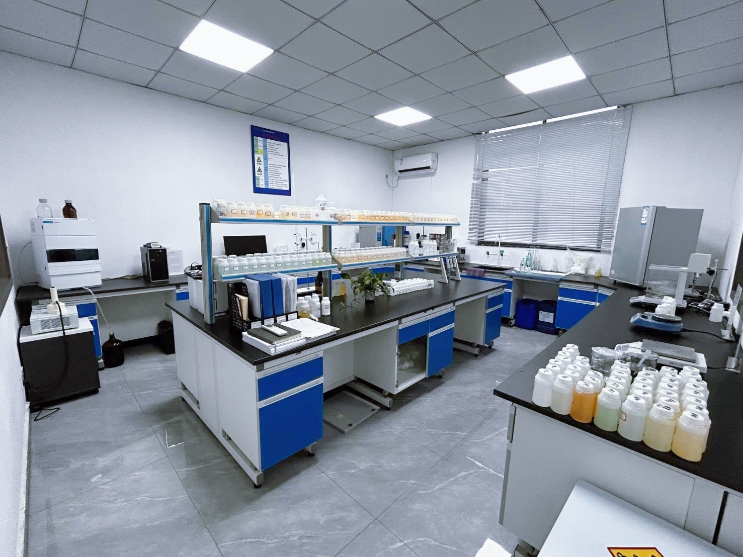 Laborat&oacute;rio de F&aacute;brica de Trixilenil Fosfato