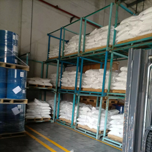 Fornecimento de fábrica de borracha clorada de grau industrial CR10 CR20 CAS 9006-03-5 para pintura e revestimento